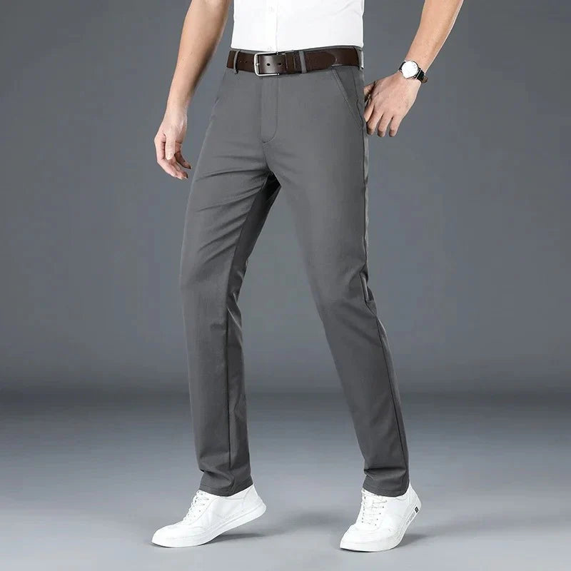 slim fit kastanjebruine herenpantalon